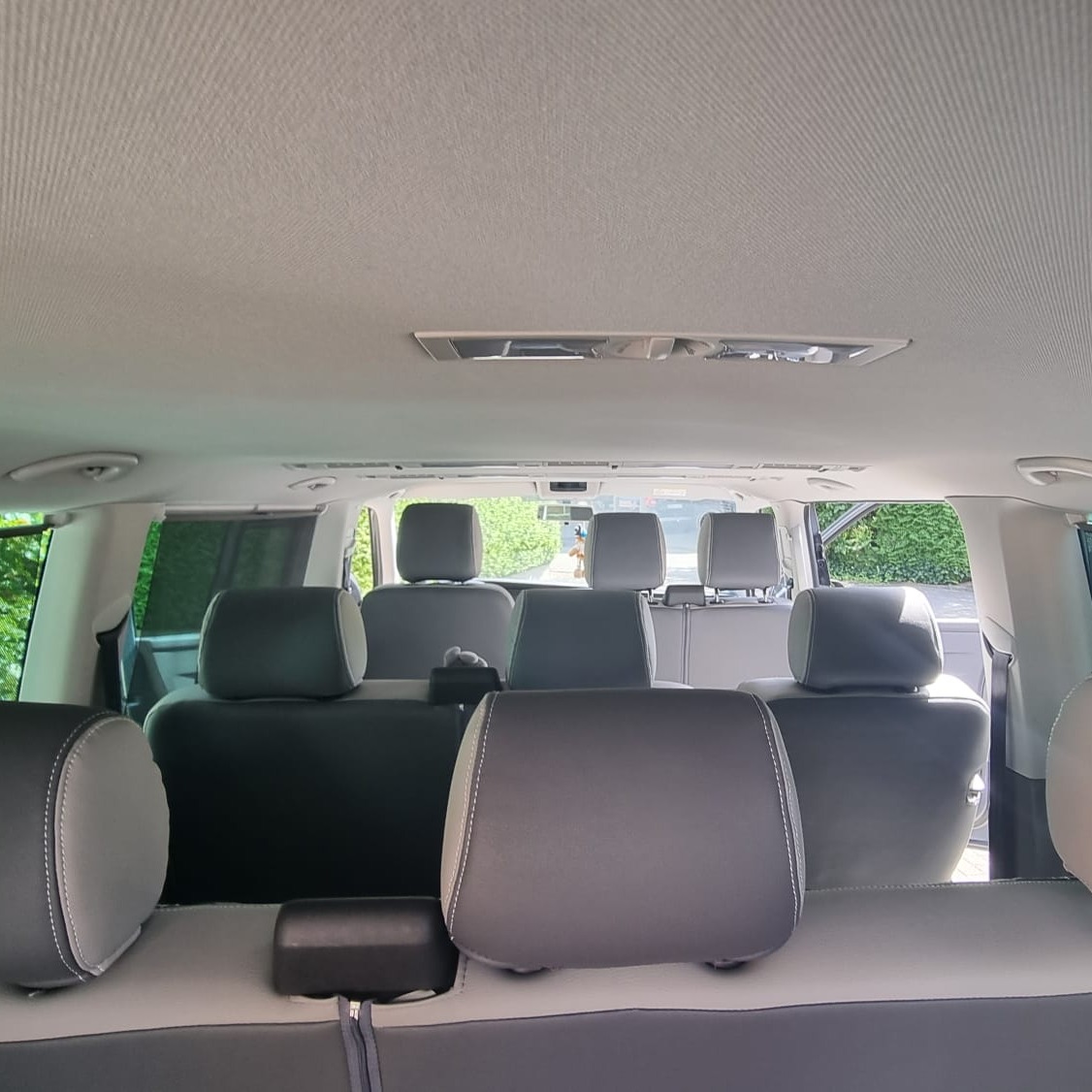 vw-t6.1-kunstleder-sitzbezuege-passend.jpg