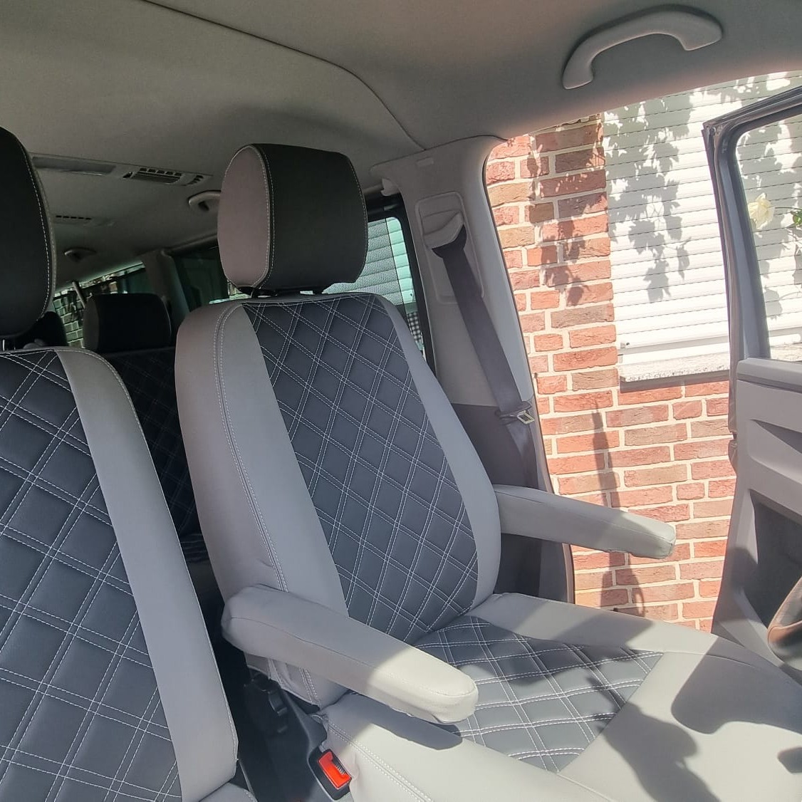 vw-t6.1-leder-sitzbezuege-nach-mass.jpg
